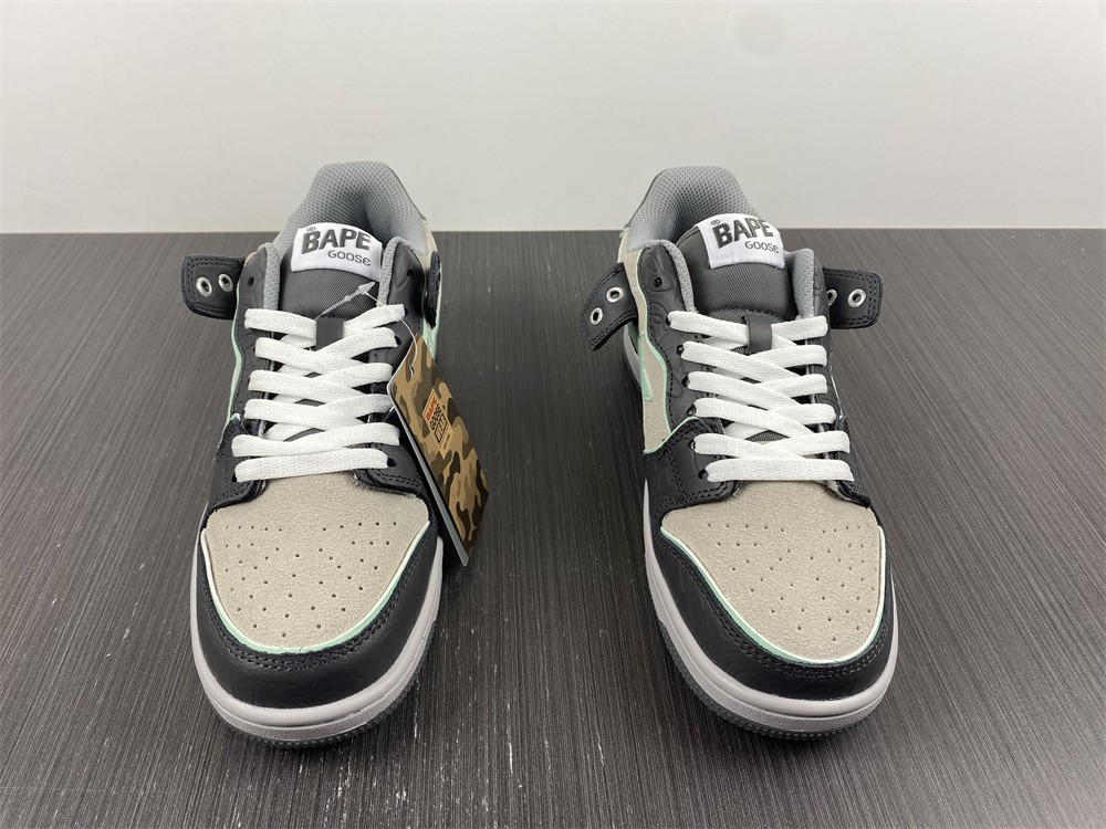 B*APE SNEAKERS