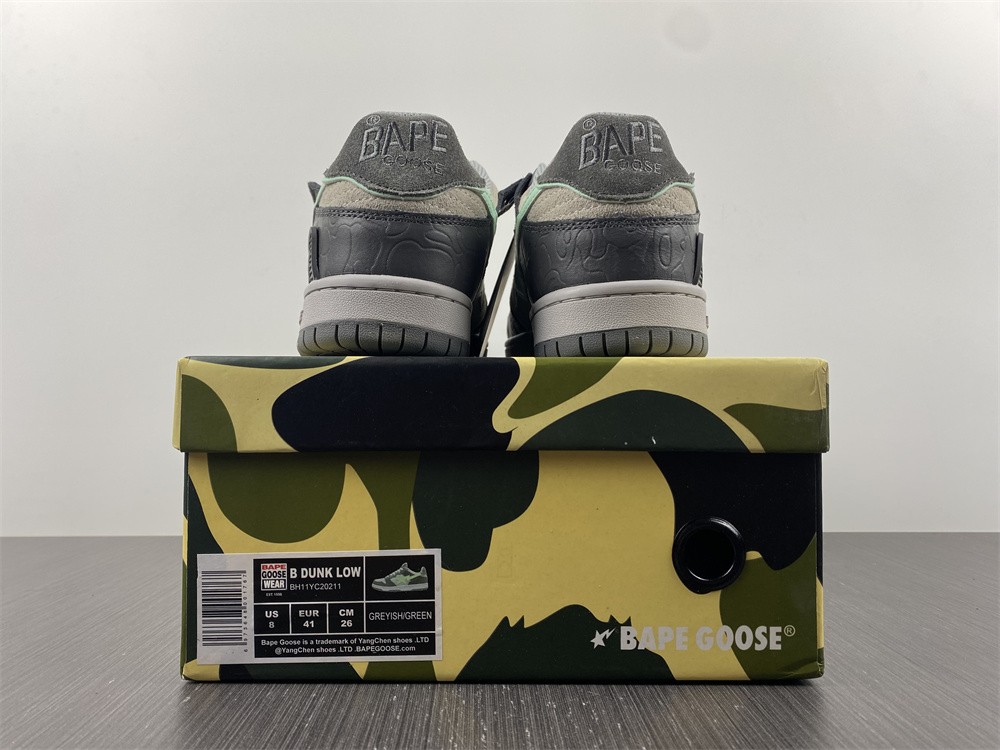 B*APE SNEAKERS