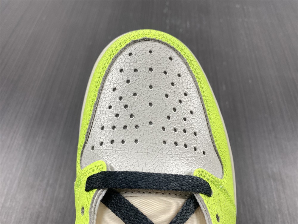 Air Jordan 1 Retro High OG 555088-702