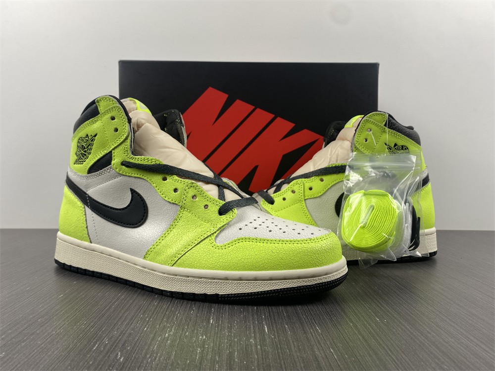 Air Jordan 1 Retro High OG 555088-702
