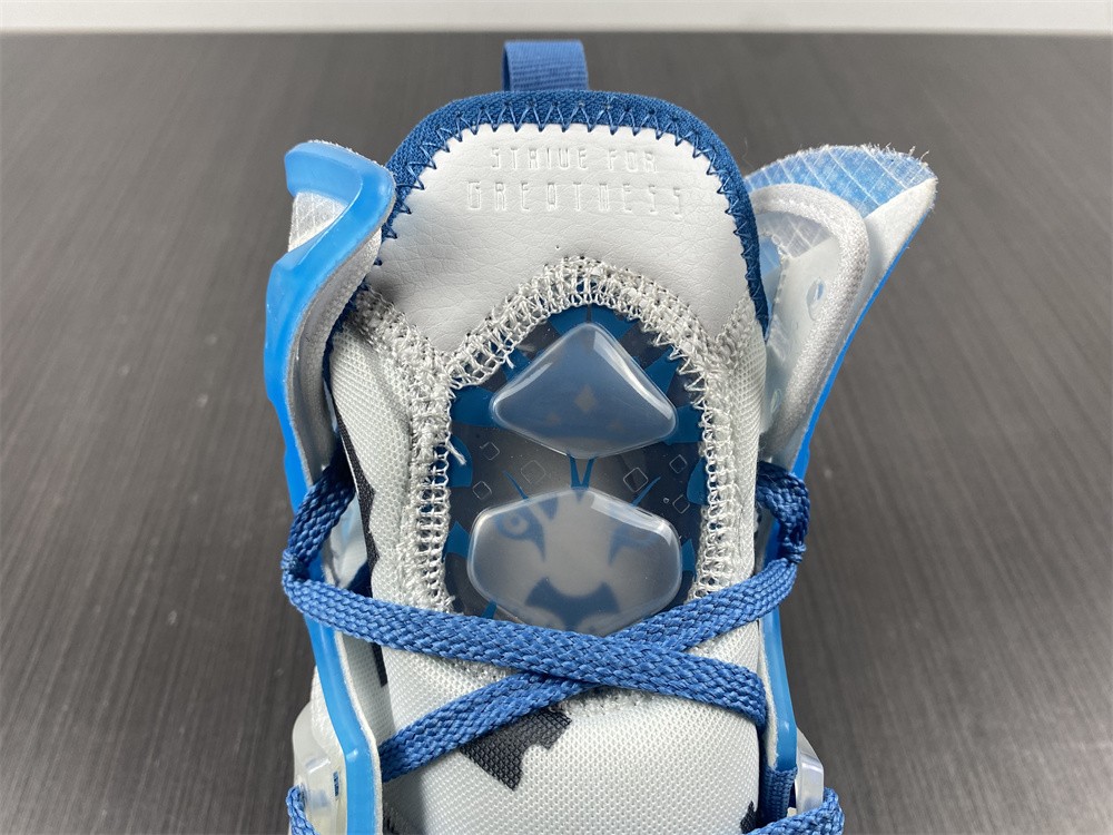 Nike Lebron 19