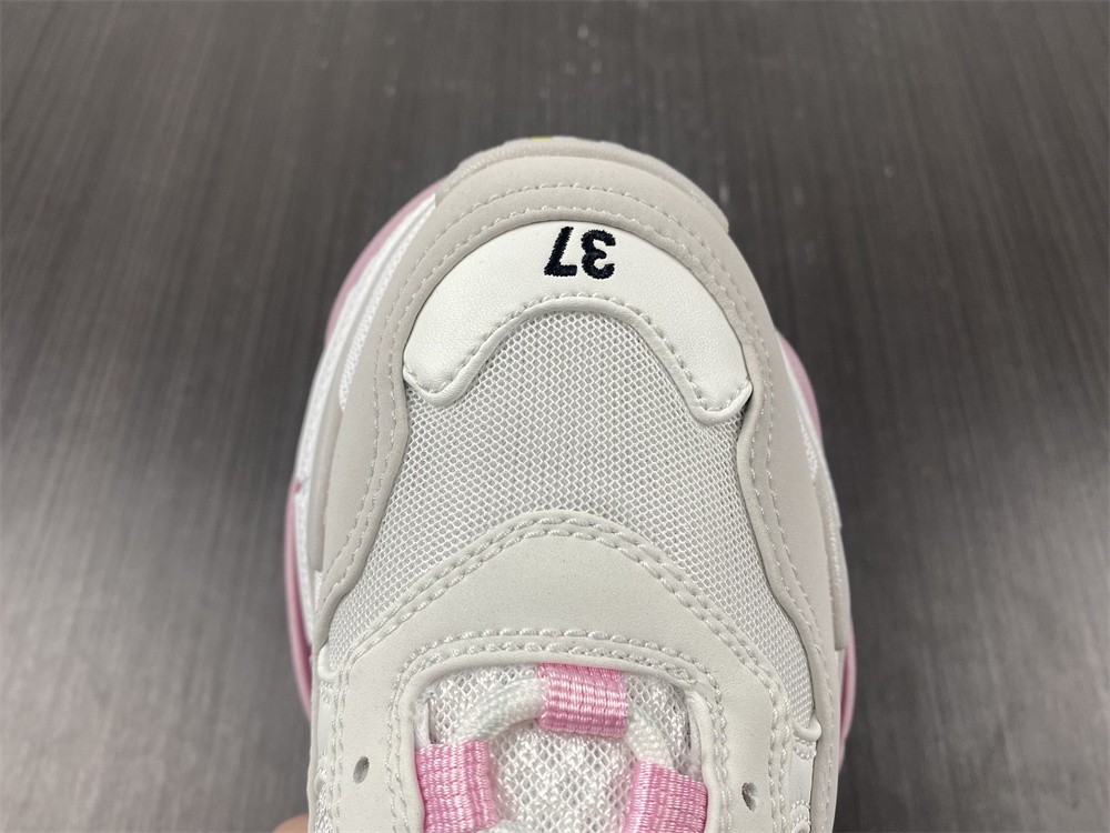 BLG Triple-S