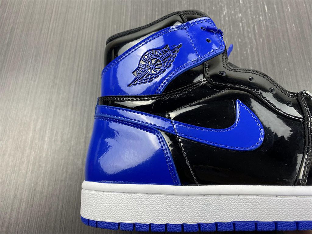 Air Jordan 1 Retr o OG 555088-404