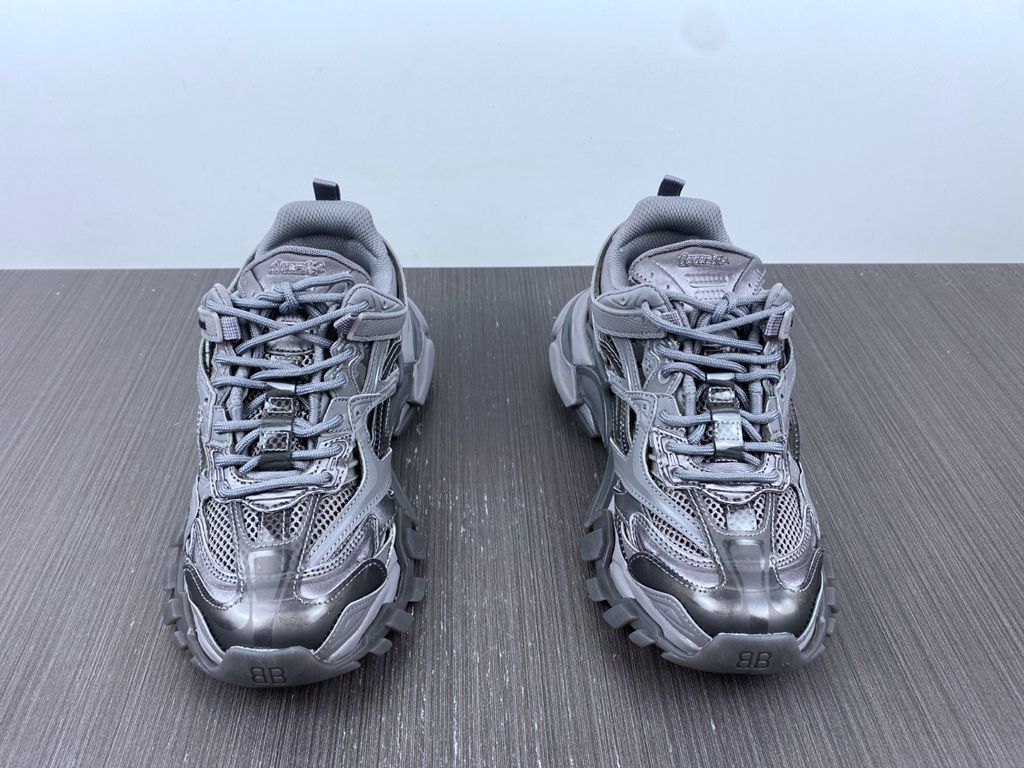 4.0 BLG Track TRAINER