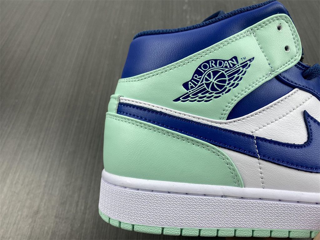 AIR JORDAN 1 MID 554724-413