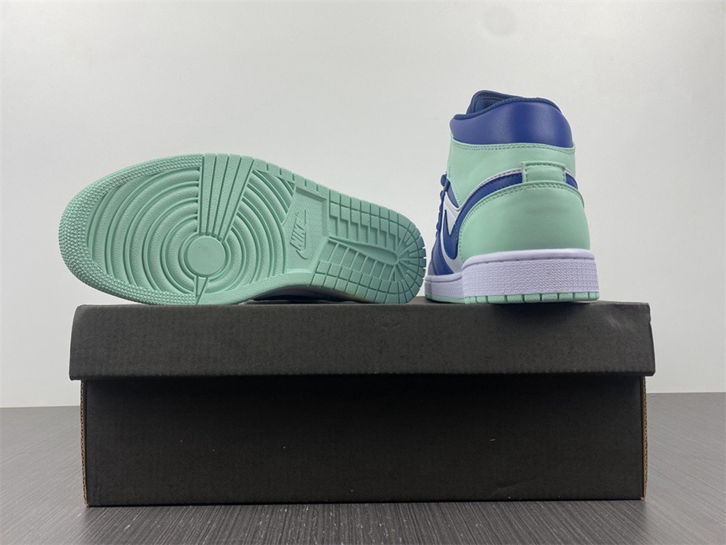 AIR JORDAN 1 MID 554724-413