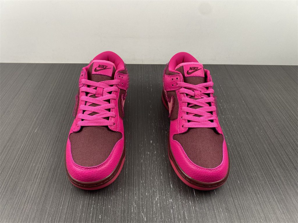 Nike Spruces Up Its Dunk Low Team Red/Pink DQ9324-600