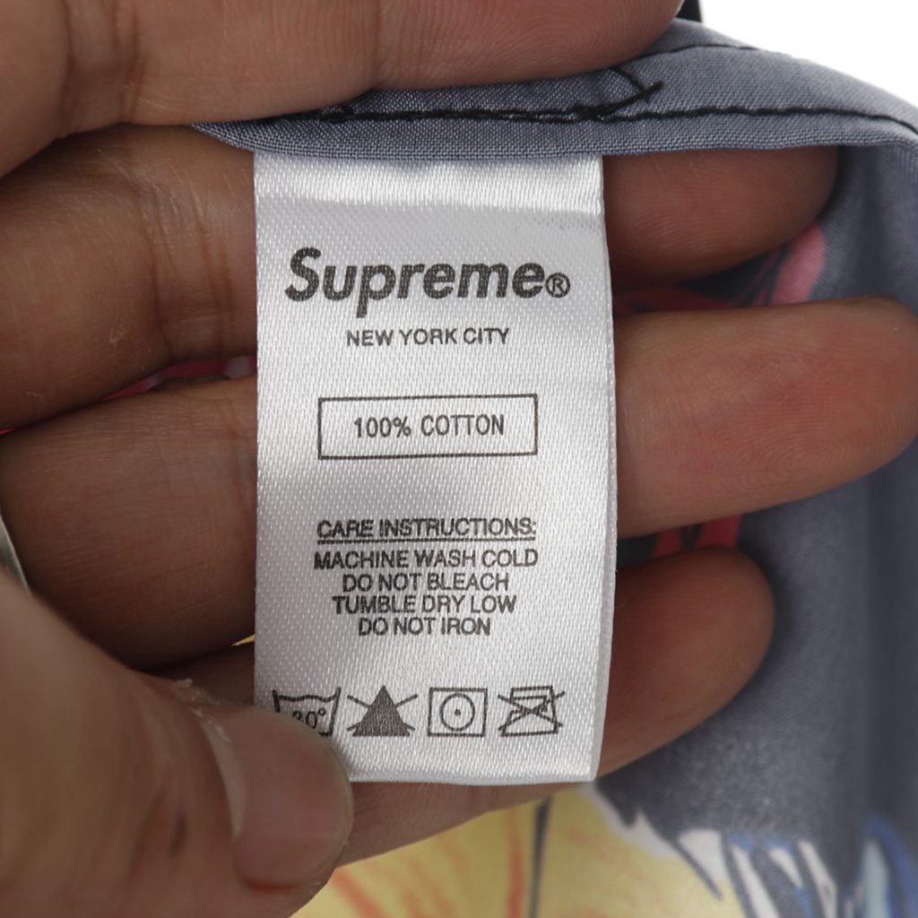 Svp*me Daniel Johnston Rayon S/S Shirt 20SS?