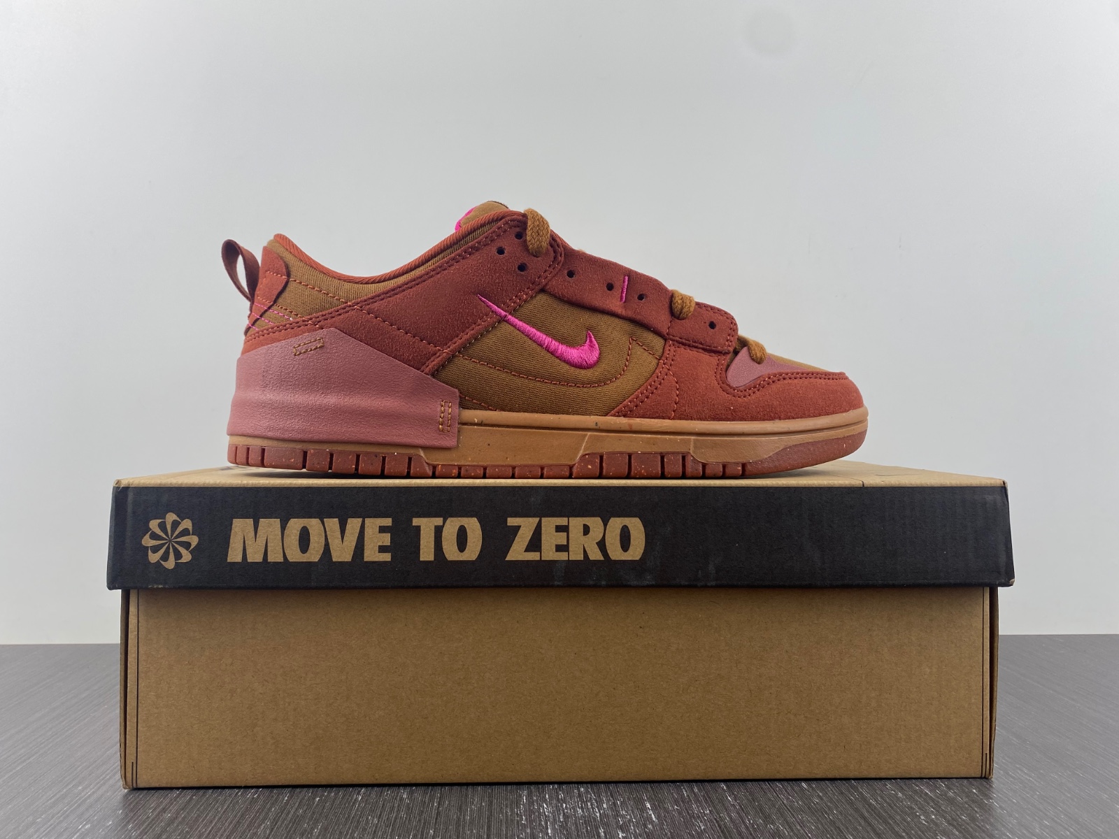 Dunk Low DH4402-200