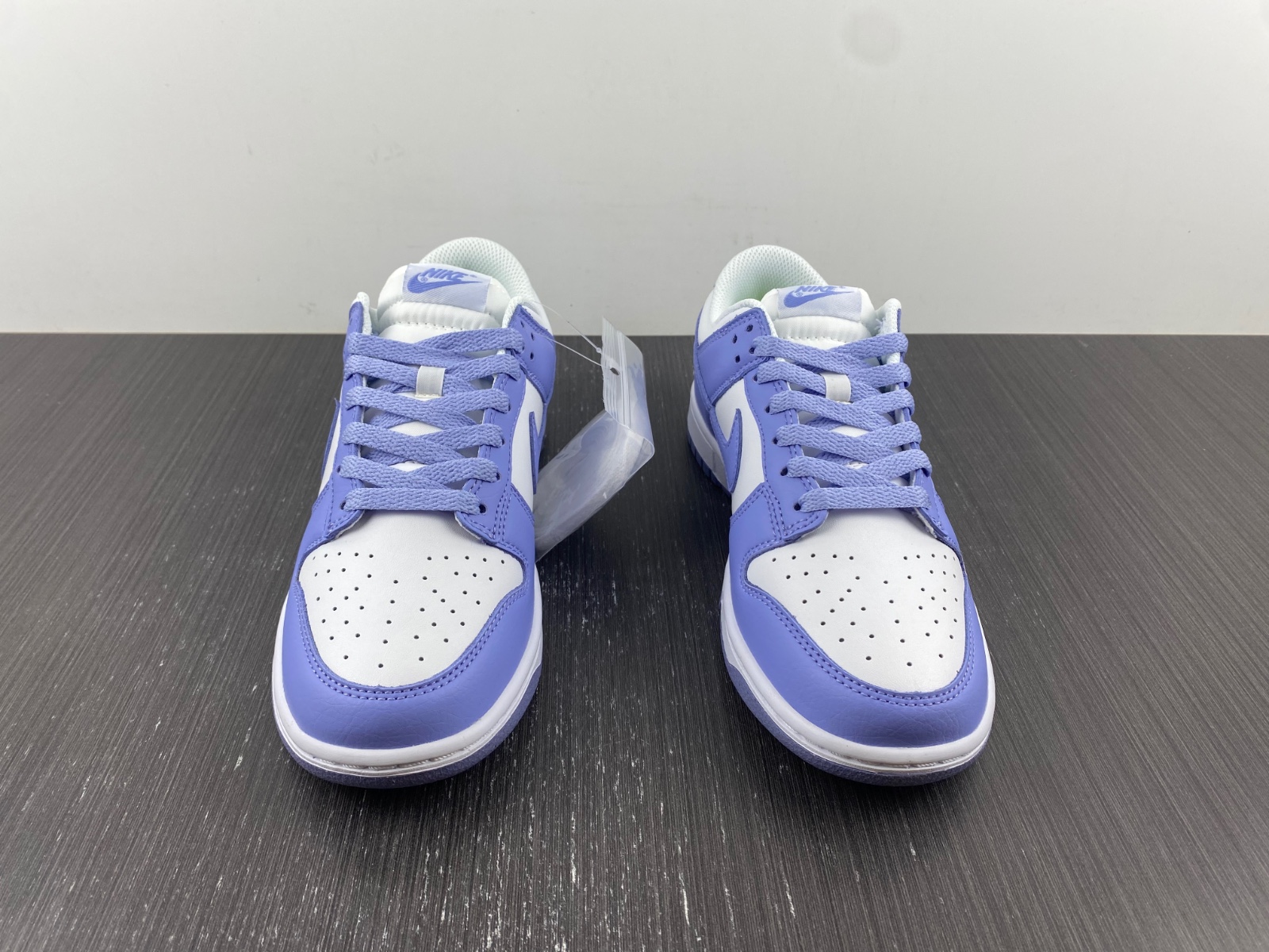 Dunk Next Nature White and Volt Low DN1431-103