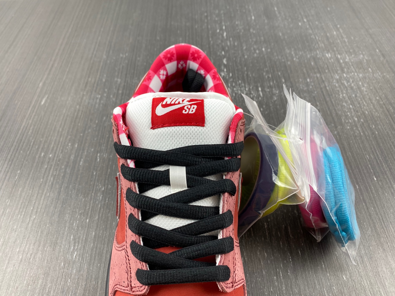 Nike SB Dunk Low Red Lobster 313170-661