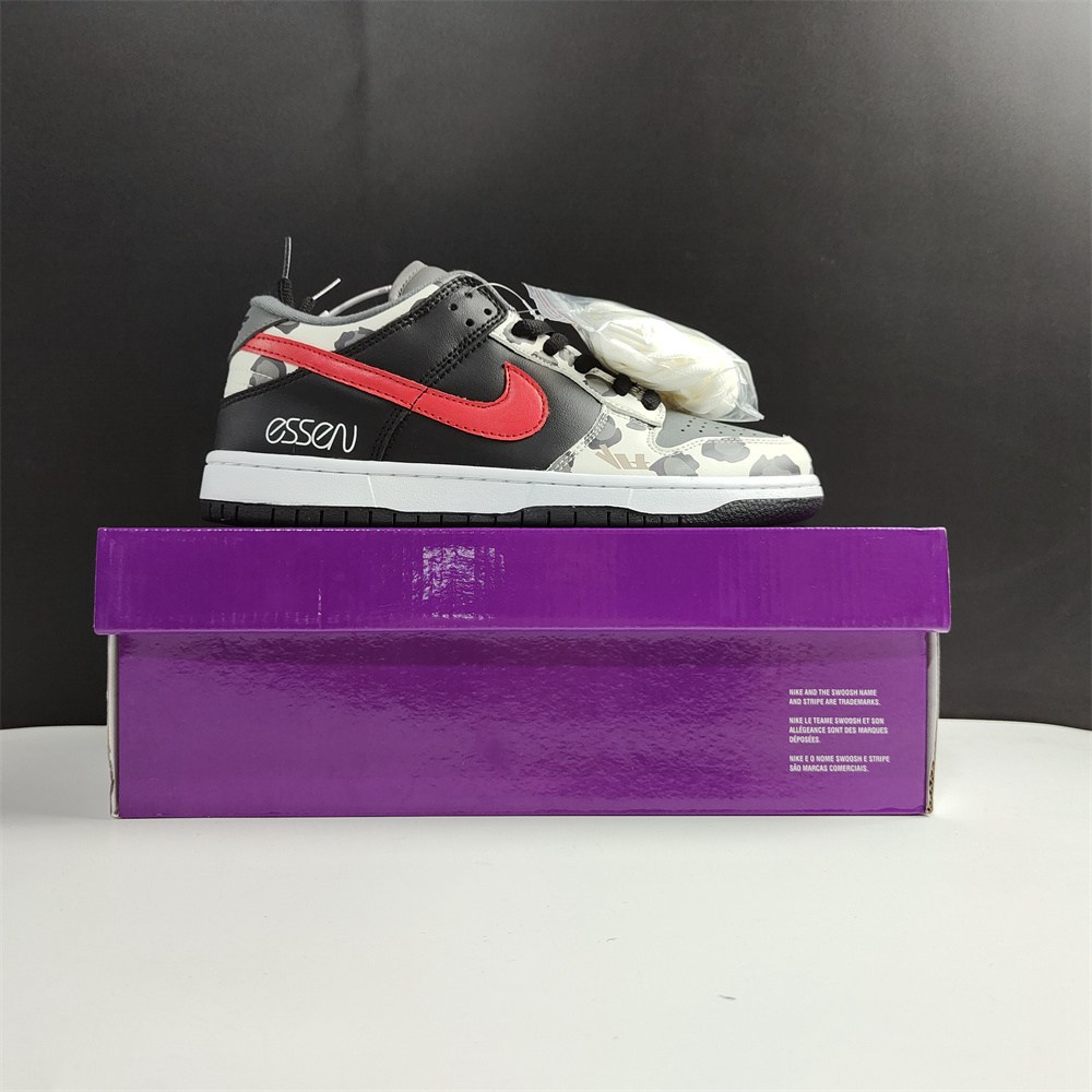 DUNK ESSEN CU1727-006