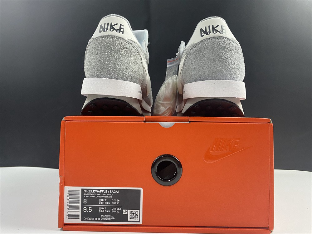 fragment x sacai x Nike LDWaffle DH2684-001