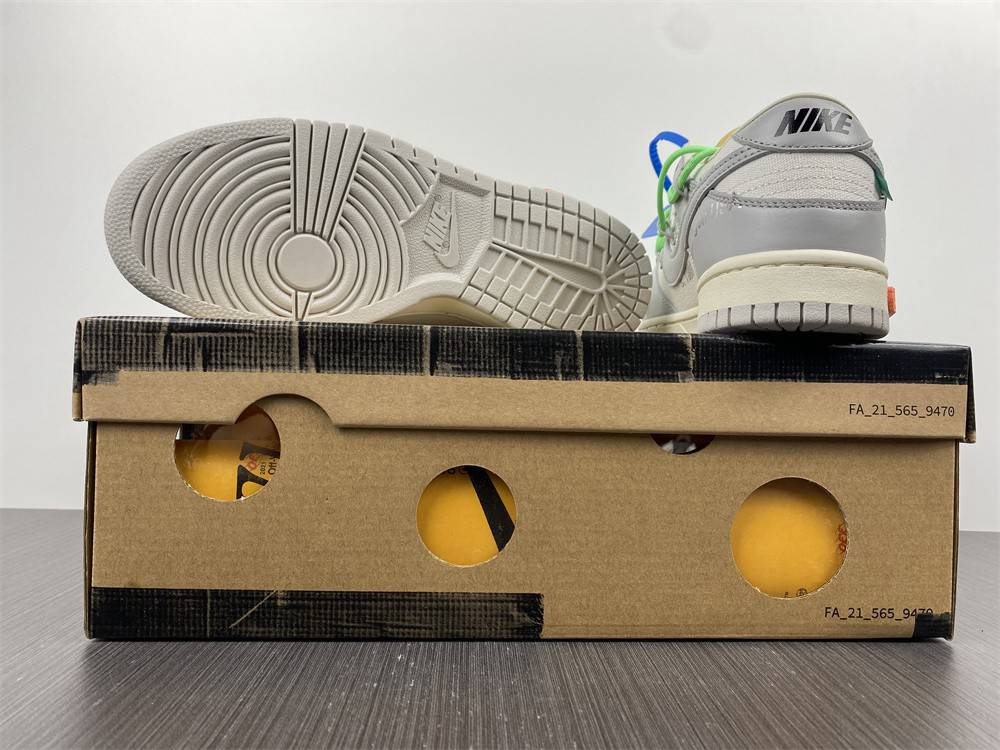 Off-White x Dunk Low Lot 26 of 50 1602-116