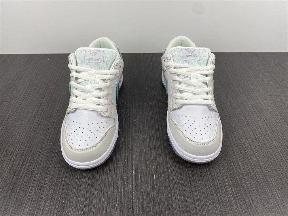 Dunk Low PRO OG SB BV1310-100