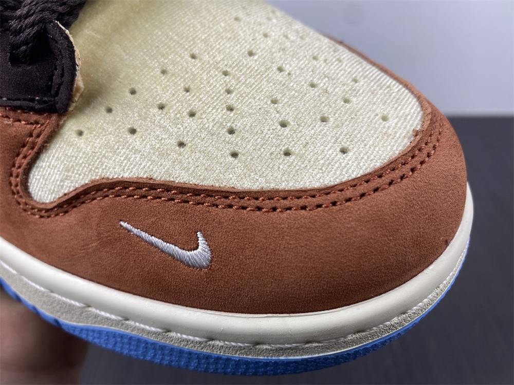Social Status x Nk SB Dunk Mid DJ1173-700