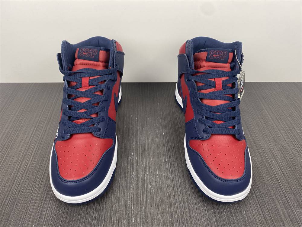 Svp*me x Nike SB Dunk High DN3741-600