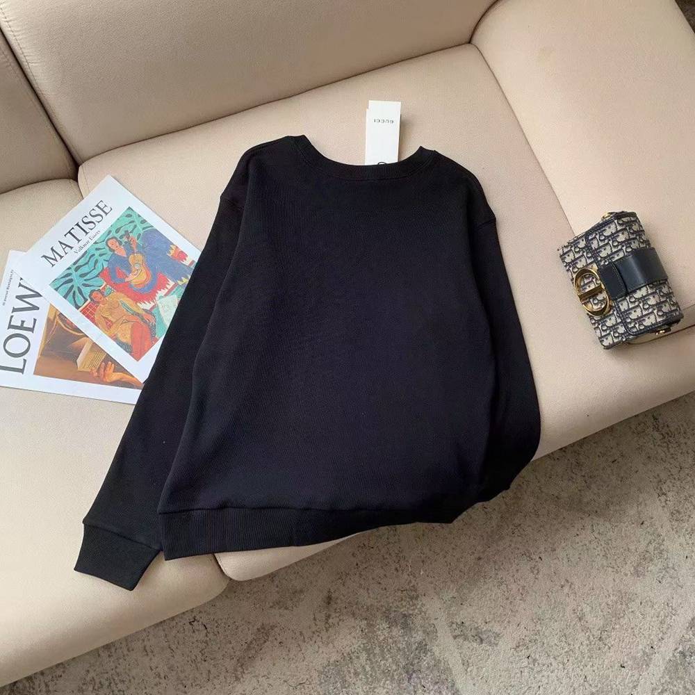 Gvc*1 sweater