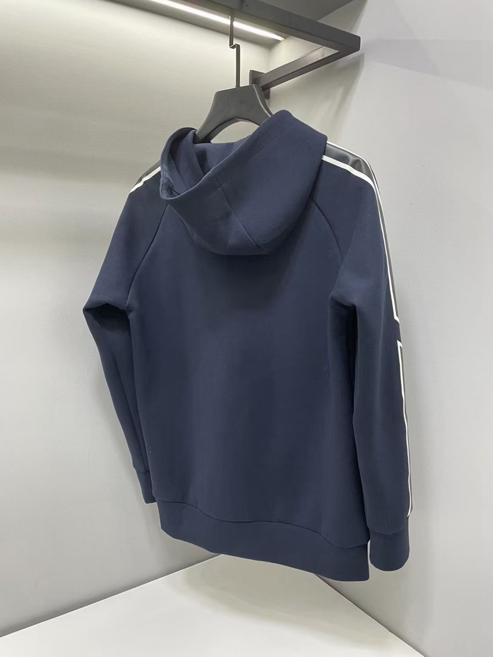H**me5 Hoodie