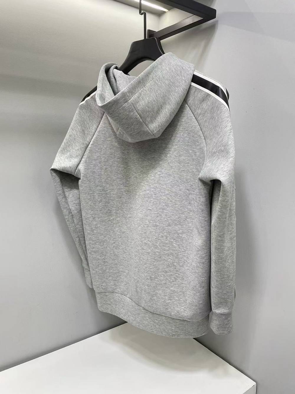 H**me5 Hoodie