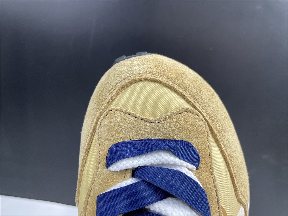 sacai x Nike VaporWaffle 3.0 DD1875-200