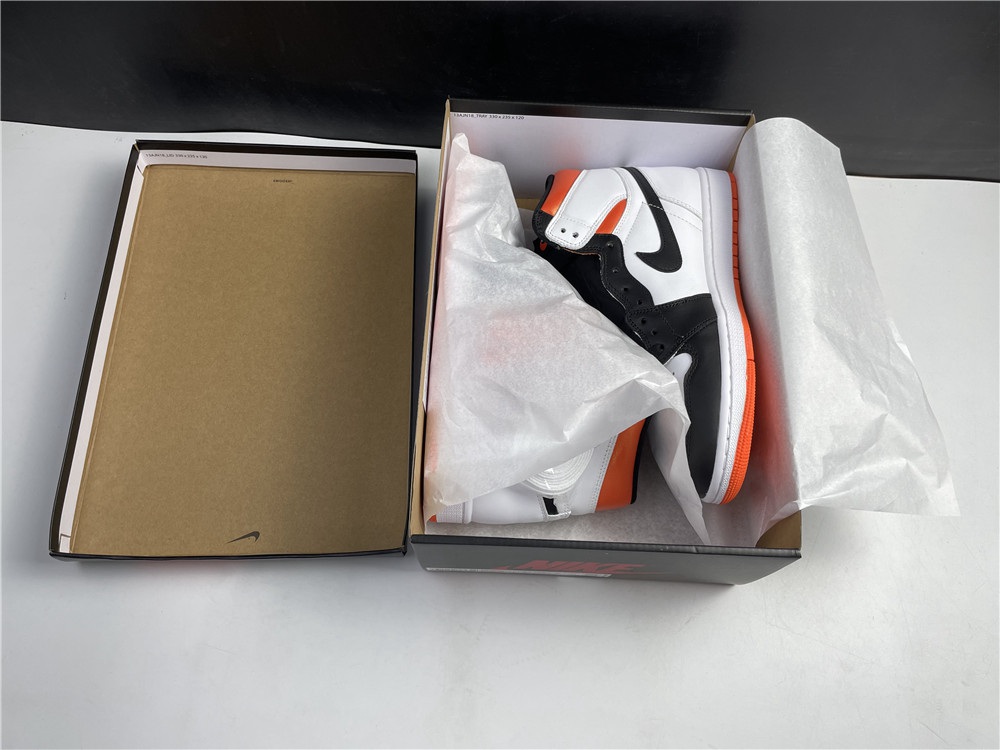 Air Jordan 1 High OG 555088-180