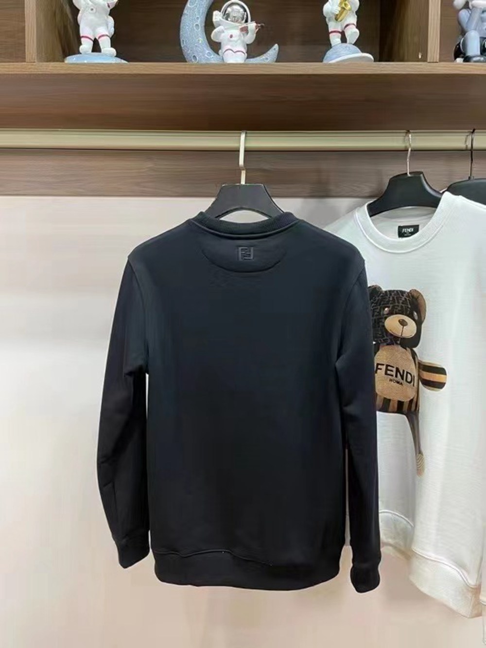 F**di sweater