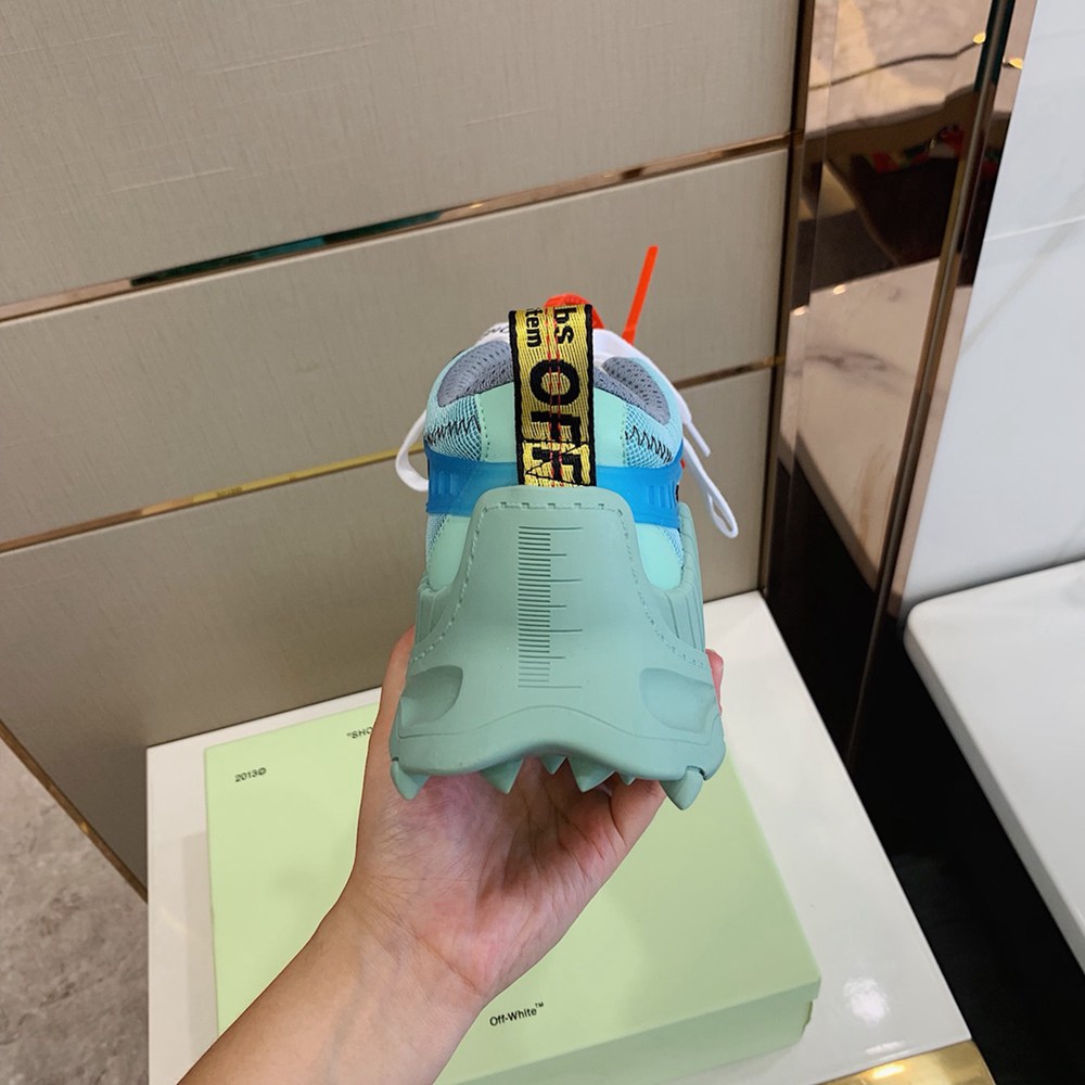 0ffWhite Sneaker