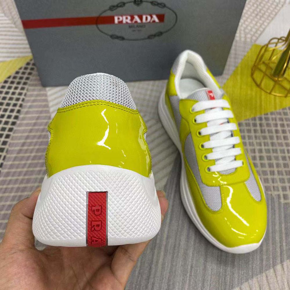 P*rada