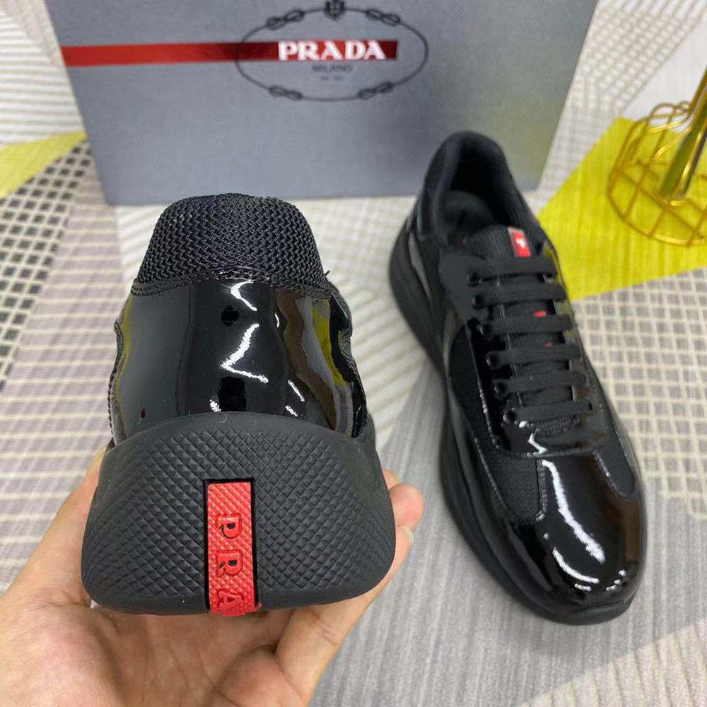 P*rada