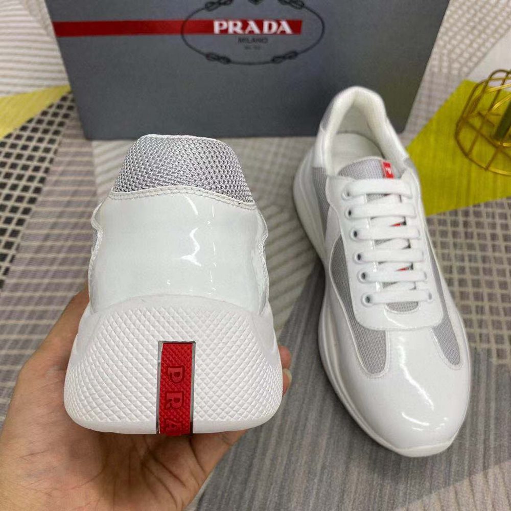 P*rada
