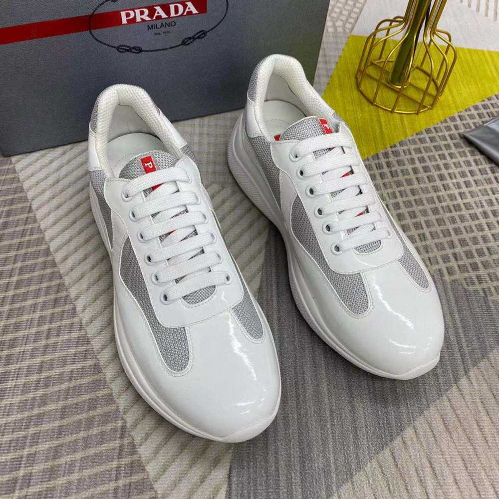 P*rada