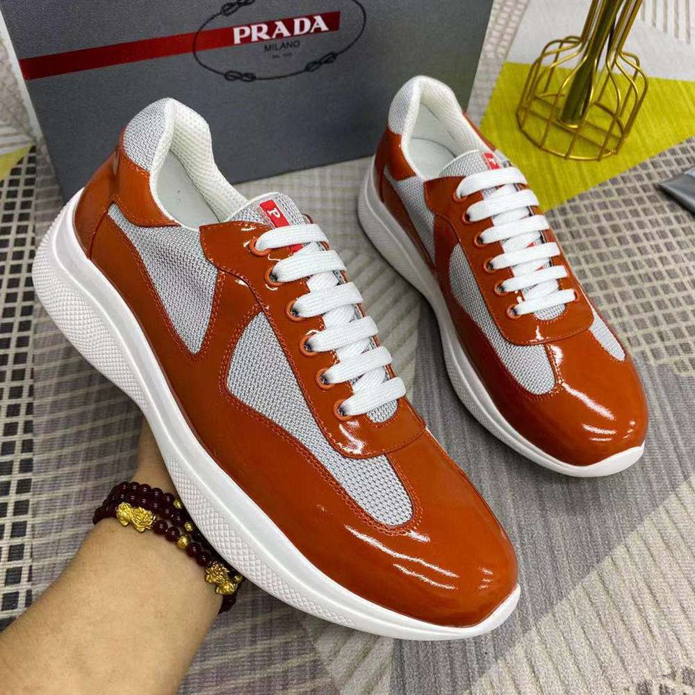 P*rada