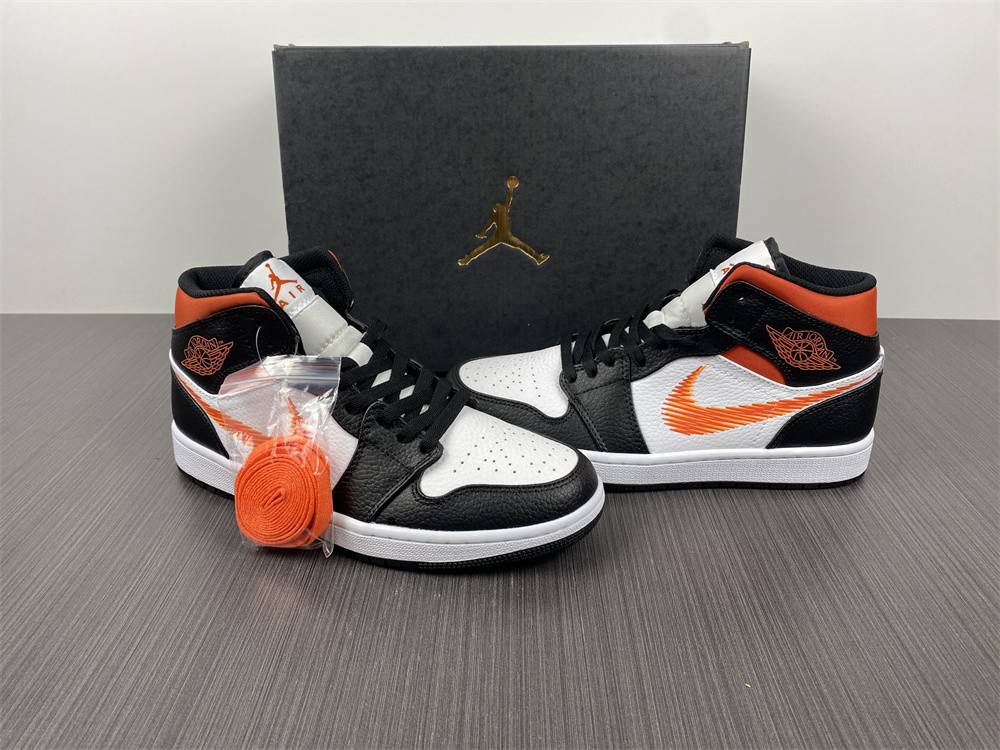 Air Jordan 1 Mid Zig Zag DN4929-100