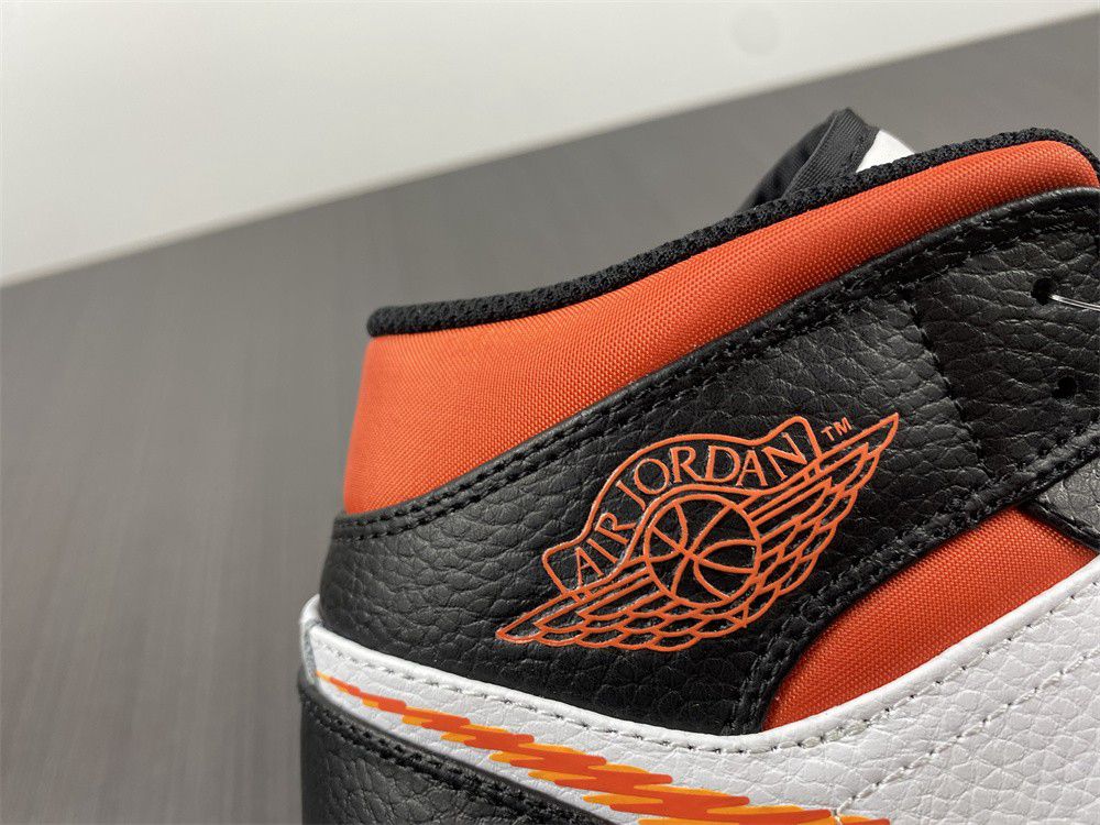 Air Jordan 1 Mid Zig Zag DN4929-100