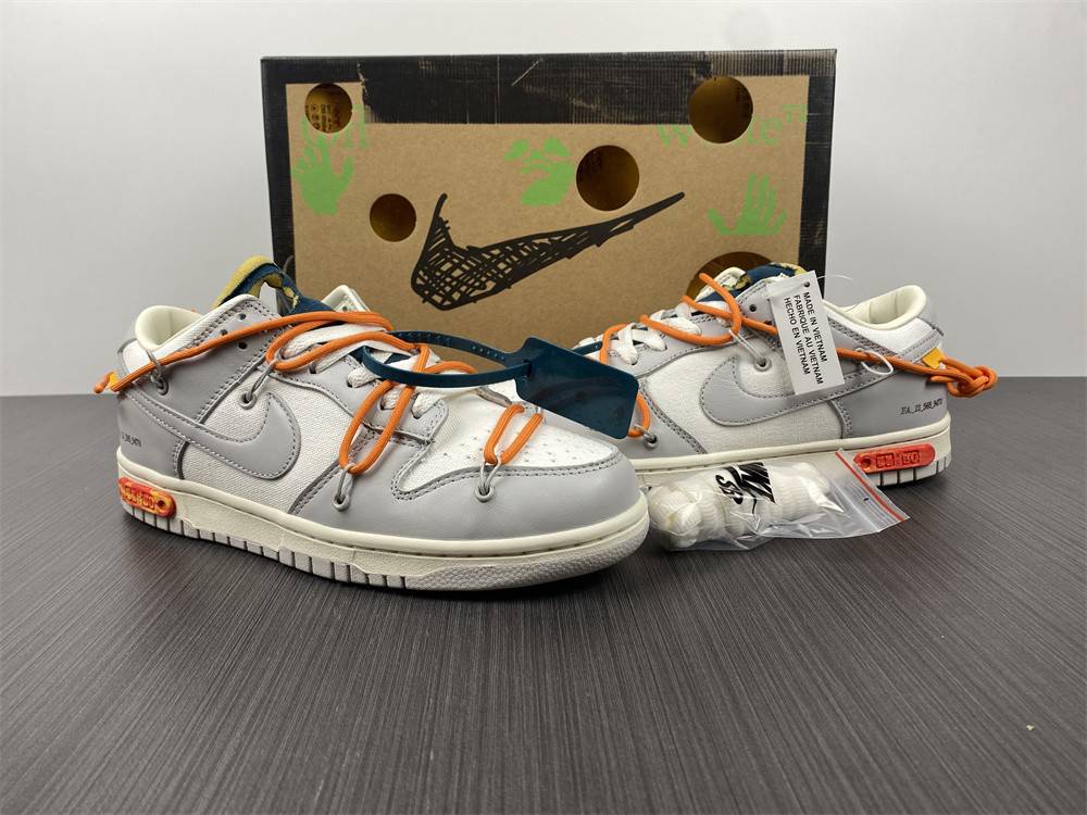Nike Dunk Off Lot 44 Details DM1602-104