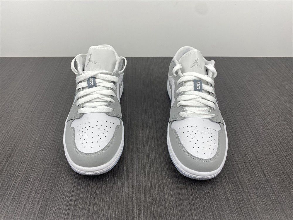 AIR JORDAN 1 LOW DC0774-105