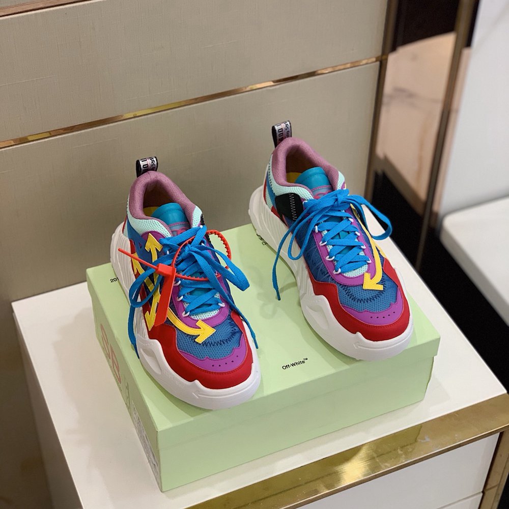 0ffWhite Sneaker