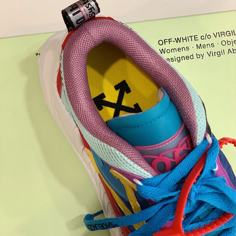0ffWhite Sneaker