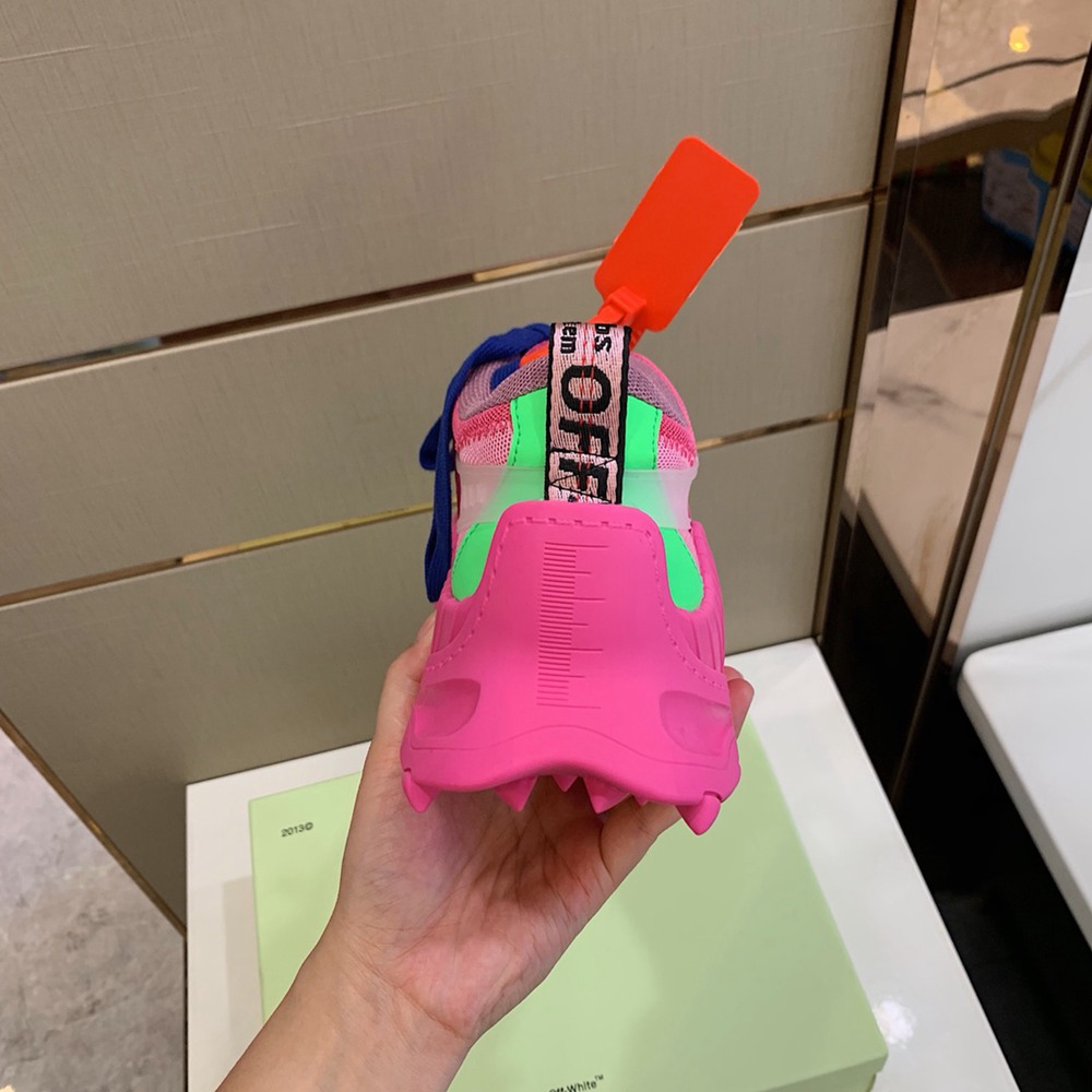0ffWhite Sneaker