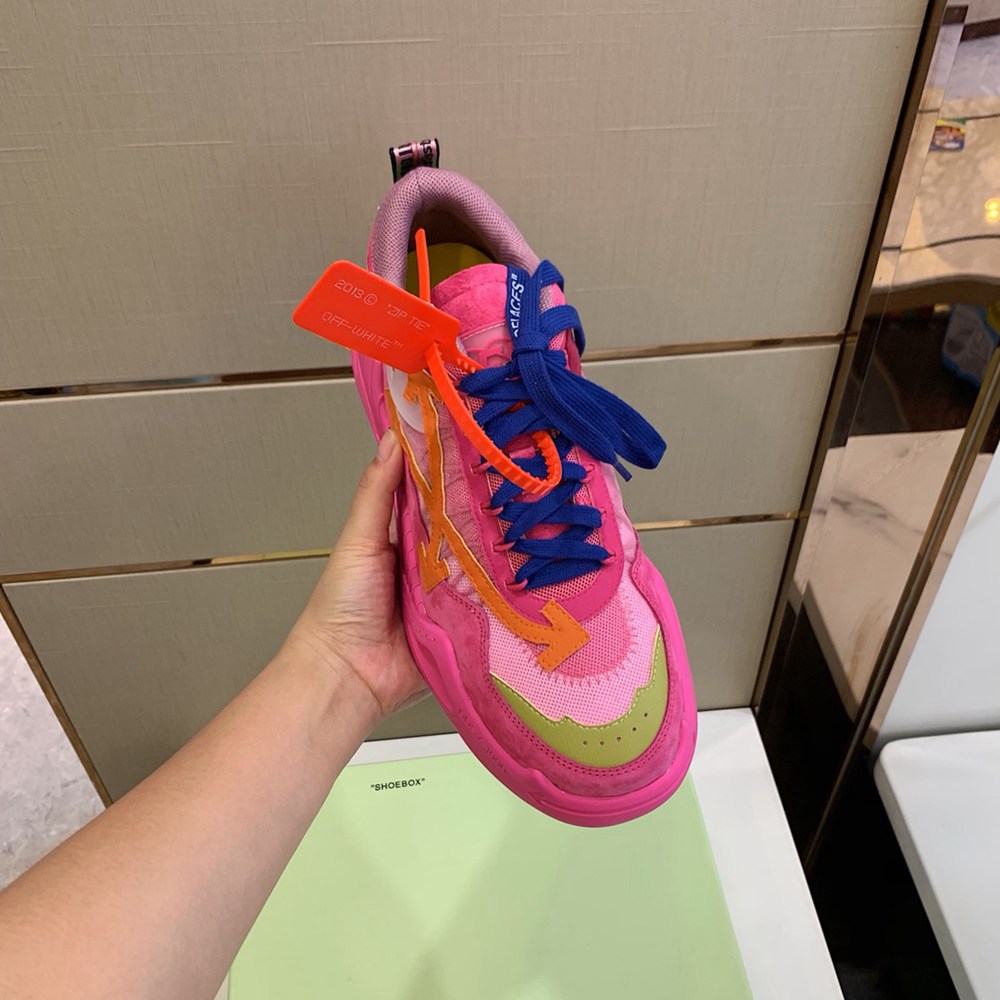 0ffWhite Sneaker