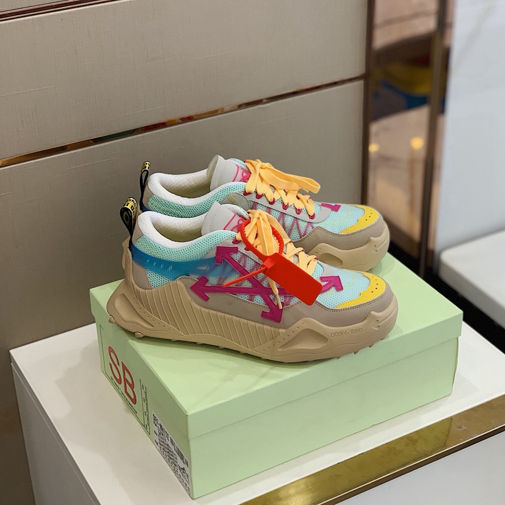 0ffWhite Sneaker