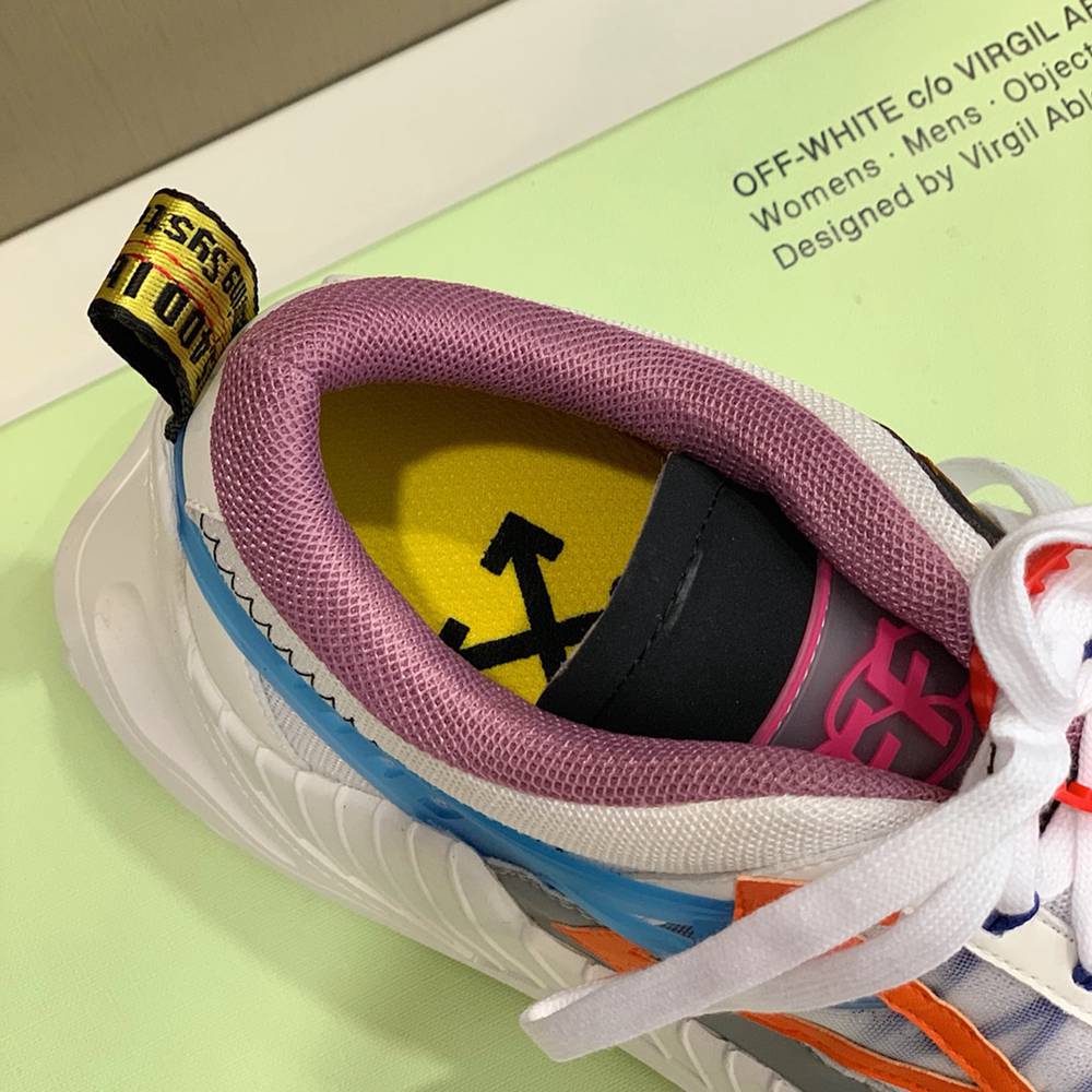 0ffWhite Sneaker
