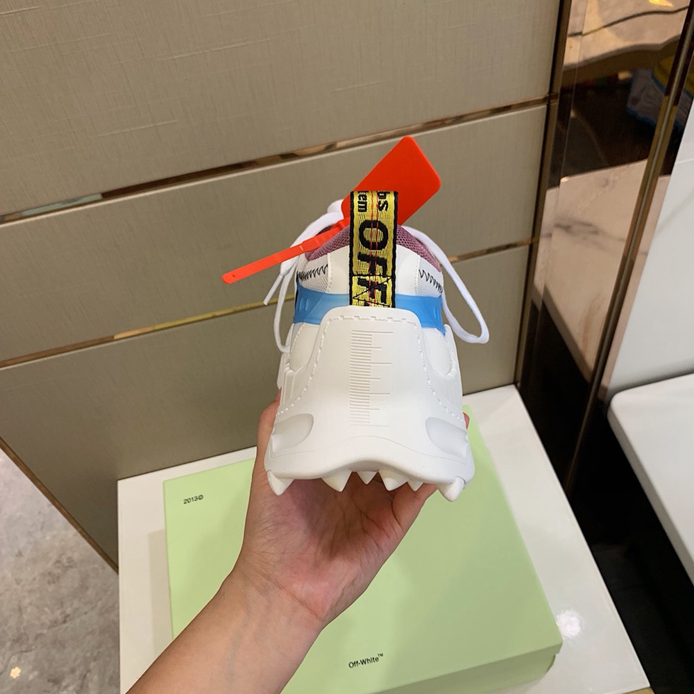 0ffWhite Sneaker