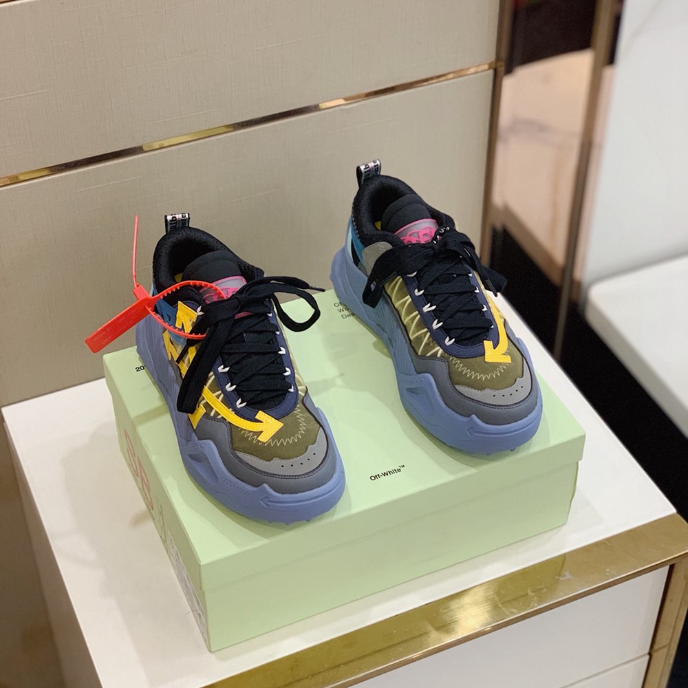 0ffWhite Sneaker