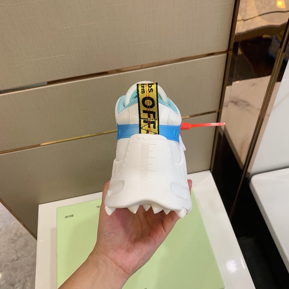 0ffWhite Sneaker