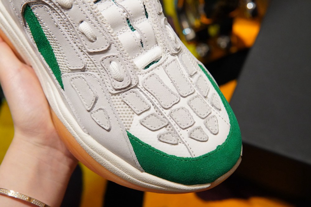 AM1R1 SNEAKERS