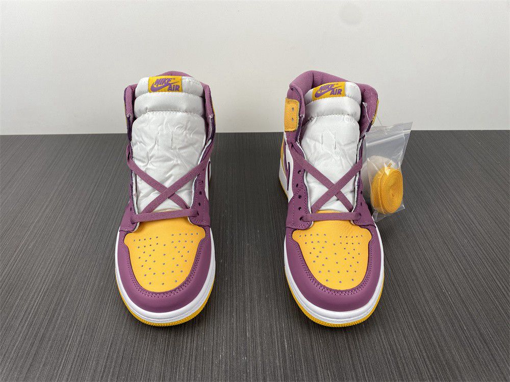 Air Jordan 1 High OG 