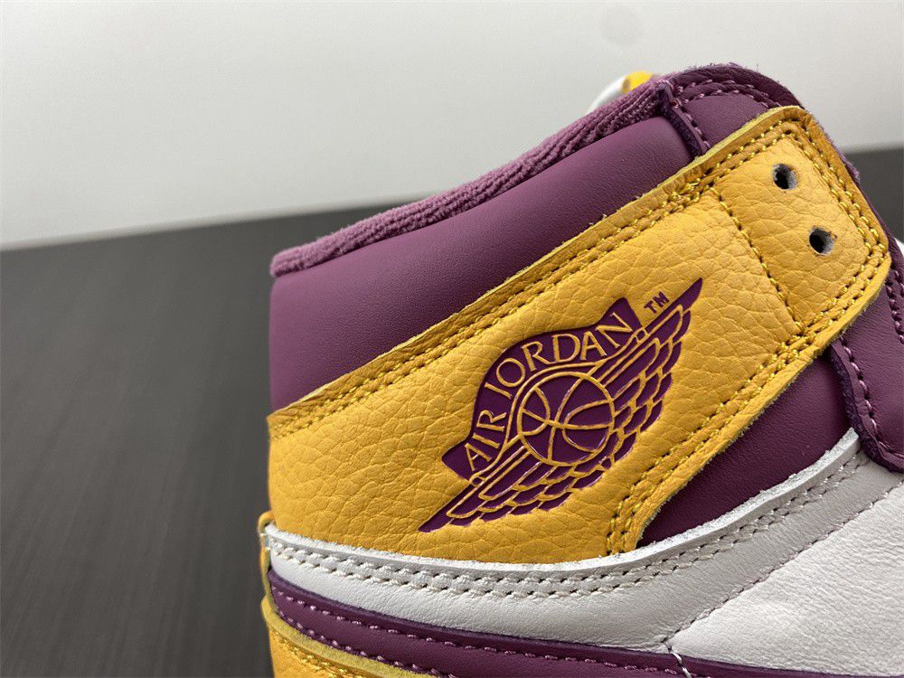 Air Jordan 1 High OG "Brotherhood" 555088-706