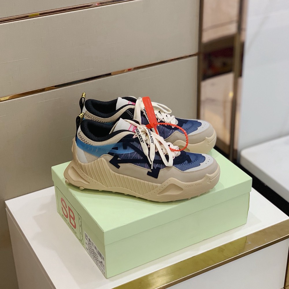 0ffWhite Sneaker